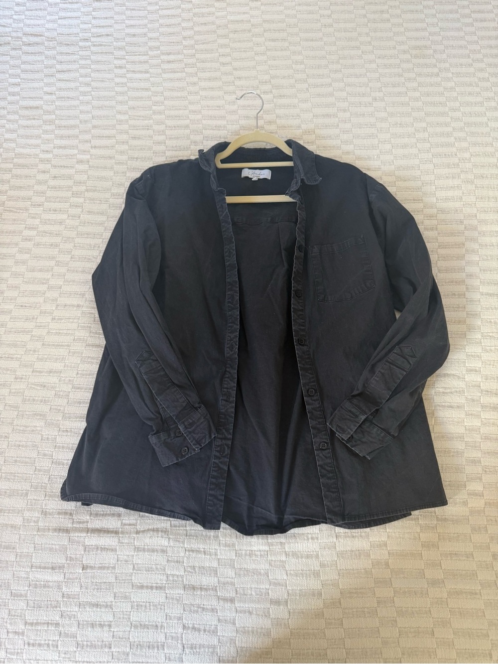 L’Academie Black Button Up